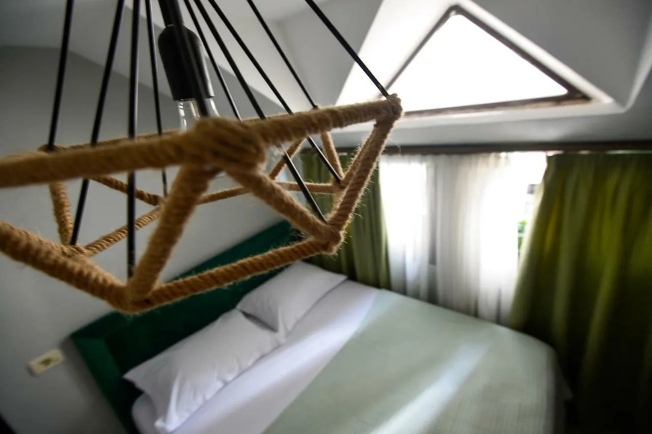 Hotel Niku Tirana 3*,  Albanien