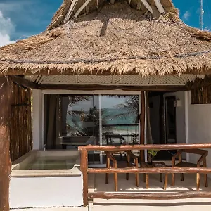 **** Hotel Niken Beachfront Mexiko